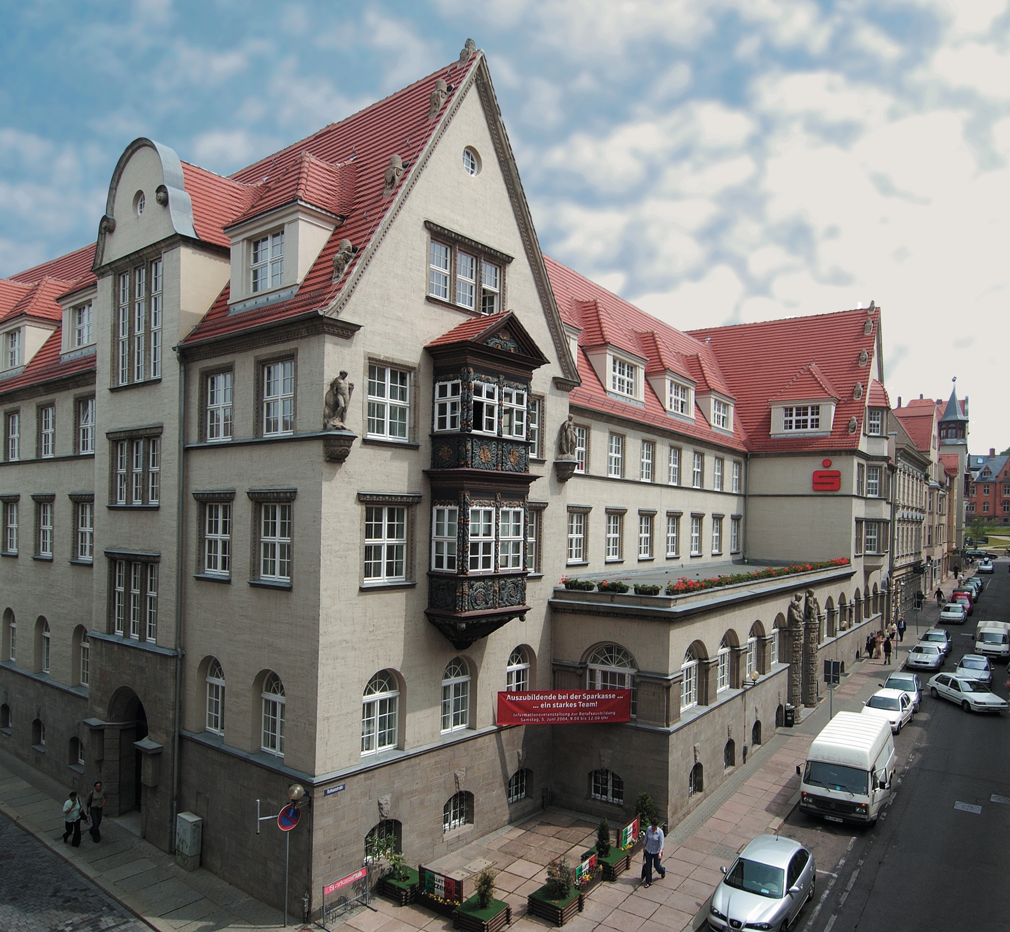 Hauptsitz der Sparkasse in Halle (Saale).